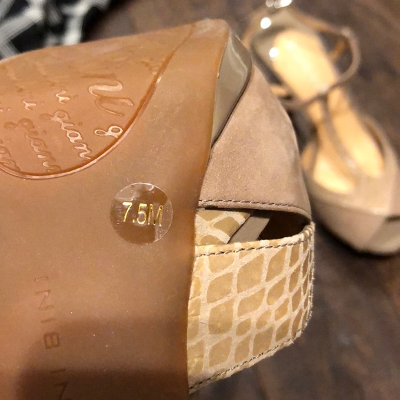 Gianni Bini Tan Heels - Picture 5 of 5